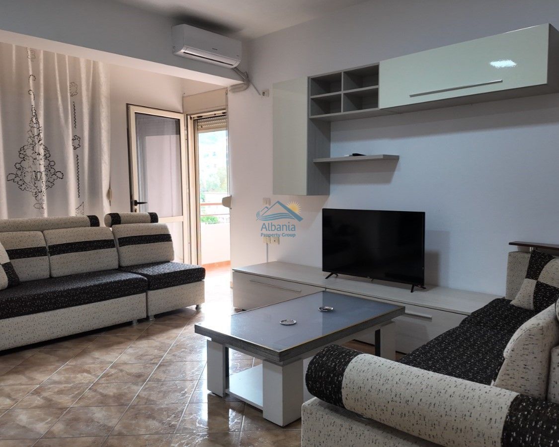 Albania Nieruchomości Do Wynajęcia We Wlorze, Miasto